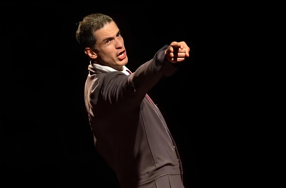 Mateus Solano traz monólogo ‘O Figurante’ a Pelotas
