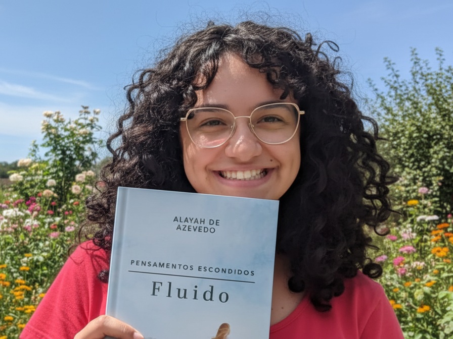 Livro de estreia de Alayah de Azevedo convida a um mergulho na alma humana