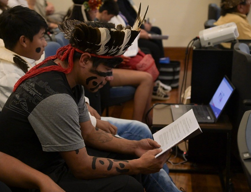 UFRGS debate jornalismo e povos indígenas em Porto Alegre