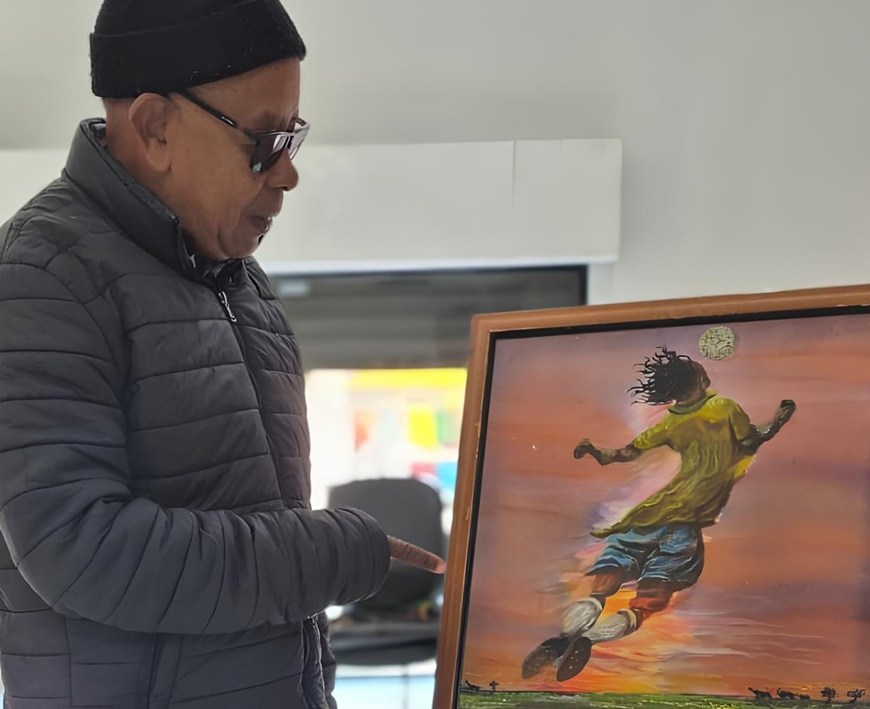 Obra de Zé Darci inspirada em Ronaldinho Gaúcho mantém viva esperança do hexa