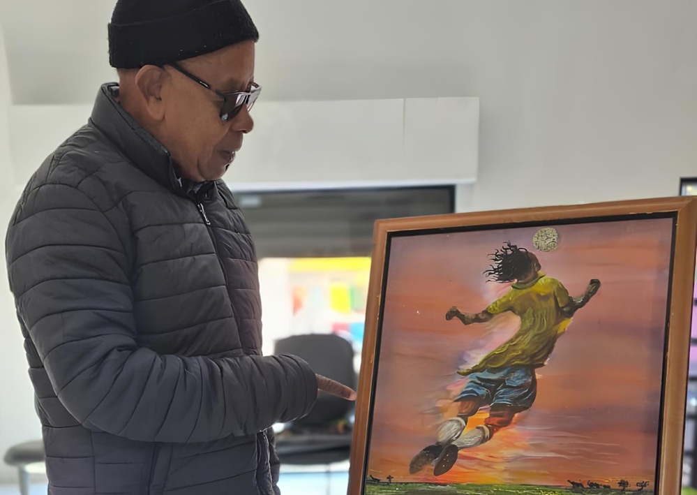 Obra de Zé Darci inspirada em Ronaldinho Gaúcho mantém viva esperança do hexa